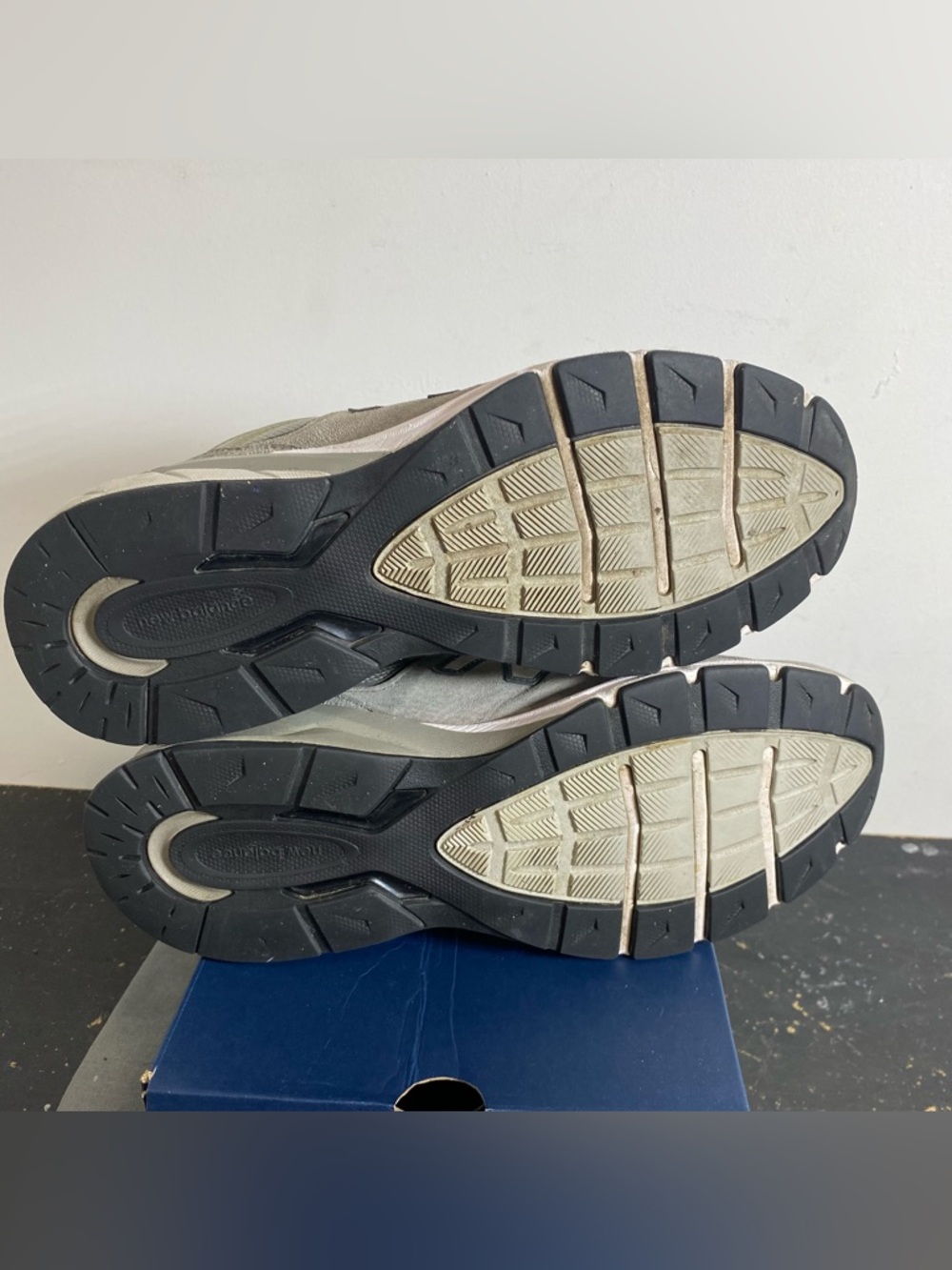 Size 10.5 - New Balance 990 V5 - Picture 9 of 9